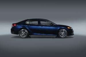 Toyota Camry XLE 2020 года  (NA)